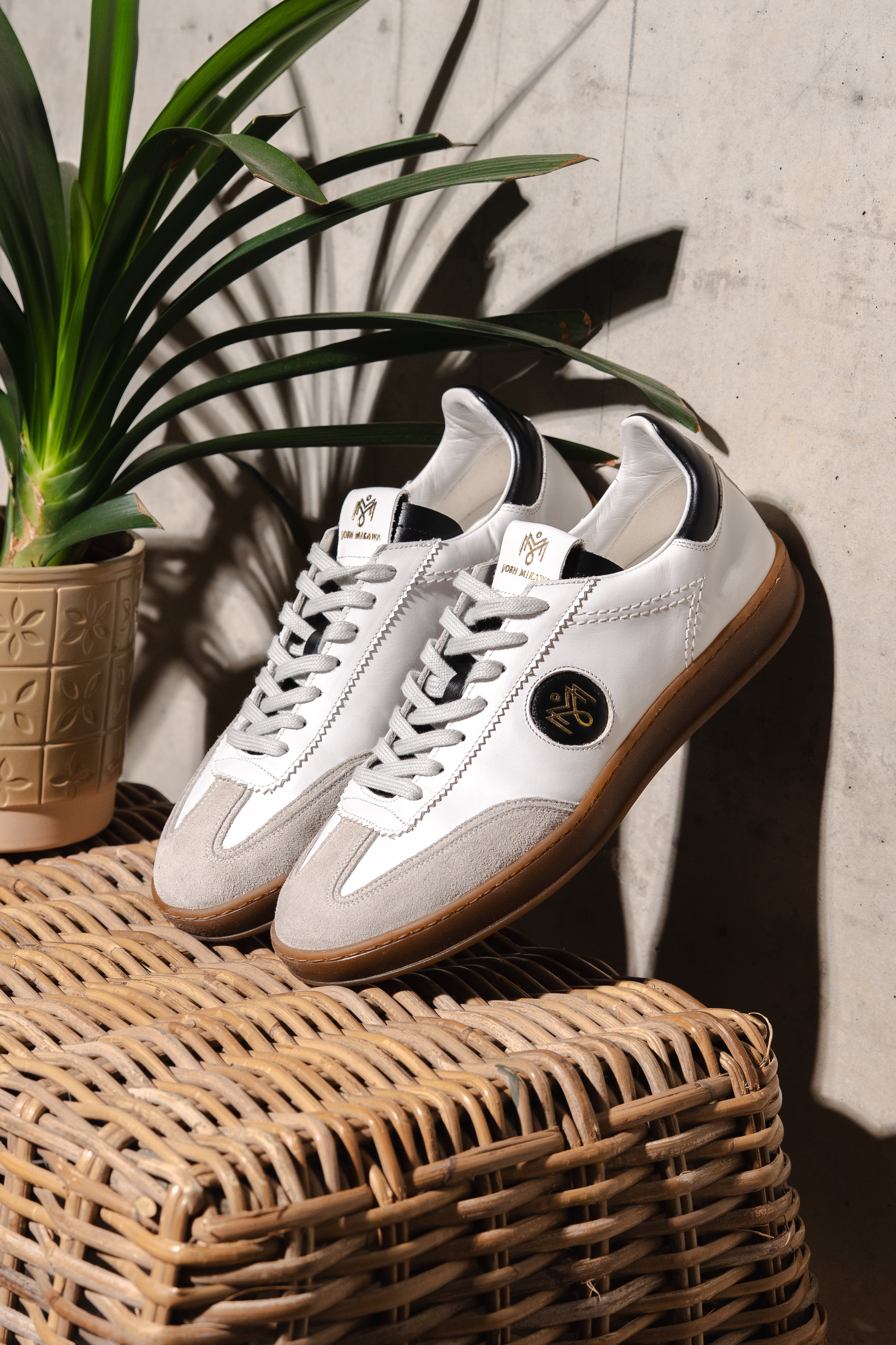 Shibuya White and Black